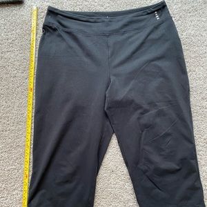 Lands End 3/4 Yoga Pants